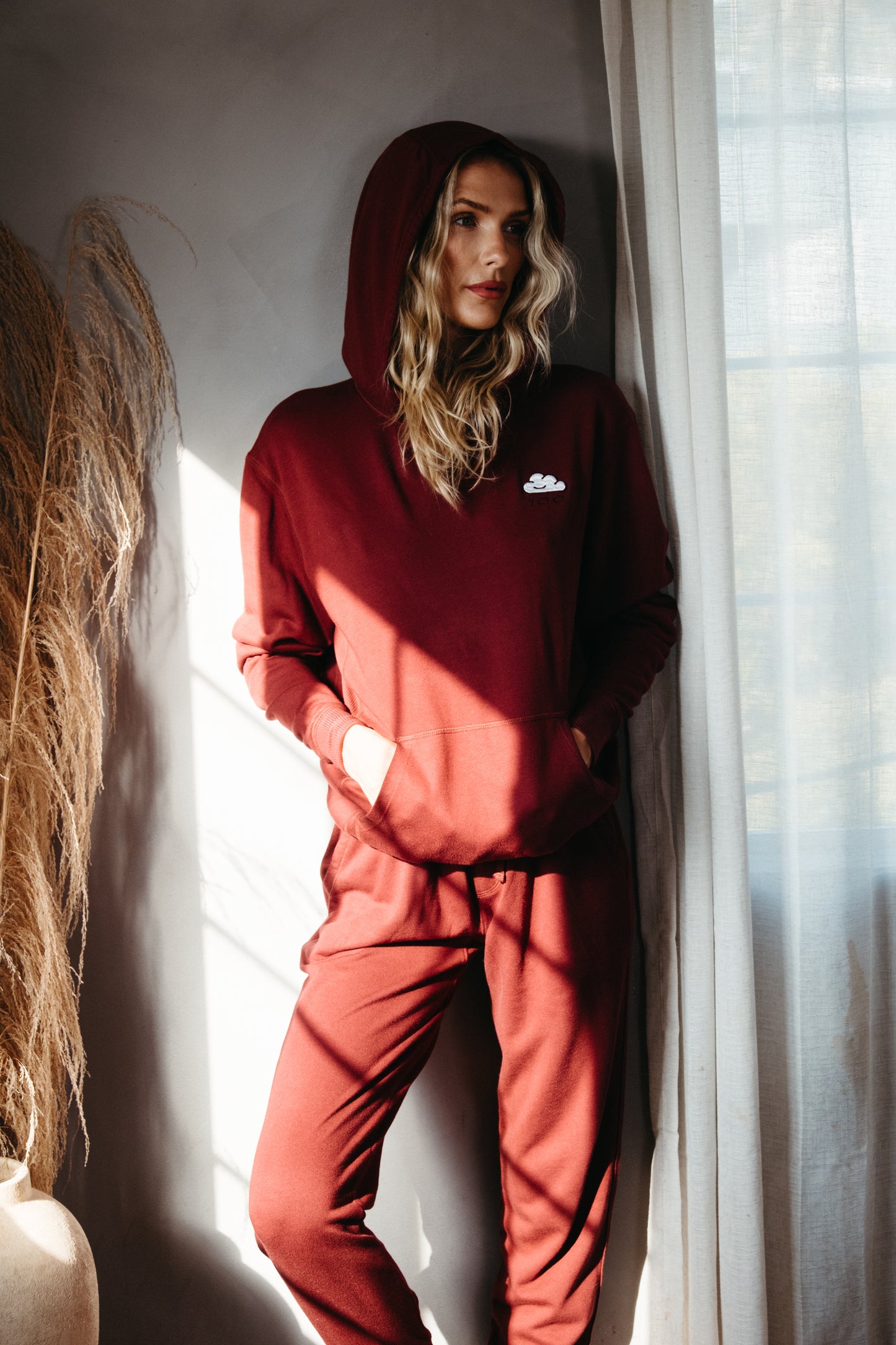 King Hoodie Ruby